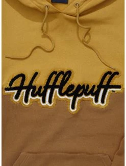 Harry Potter Hufflepuff Crest Panel Hoodie - BoxLunch Exclusive -BoxLunch Shop 18809599 av1
