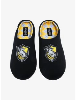 Harry Potter Hufflepuff Badger Crest Slippers - BoxLunch Exclusive -BoxLunch Shop 18858786 av1